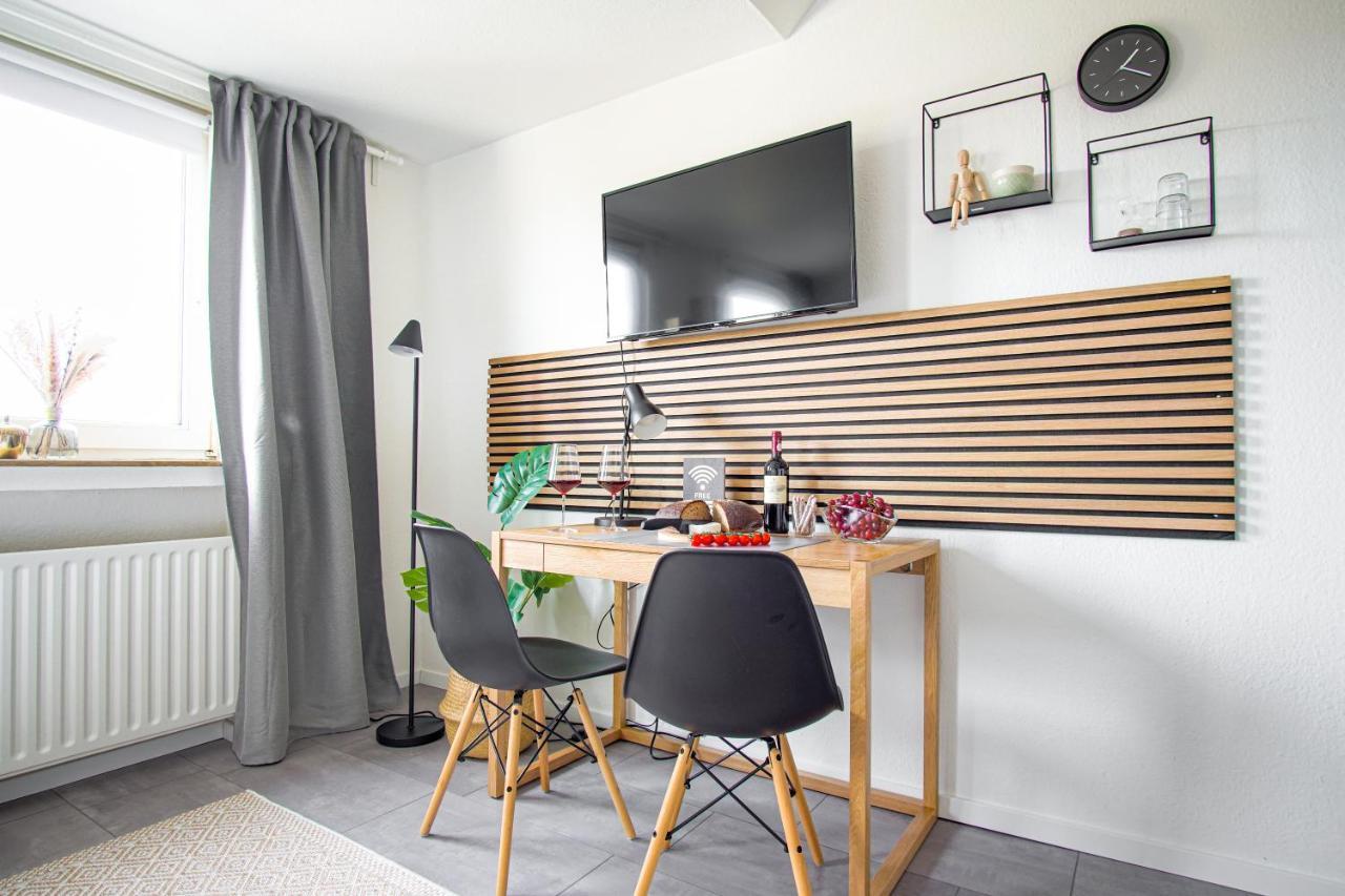 Homefy Studio Sky - Free Parking - Elevator - Desk - Netflix Есен Екстериор снимка